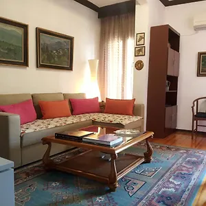 Cosy Penthouse -up To 6 Guests- In The Centre! Διαμέρισμα