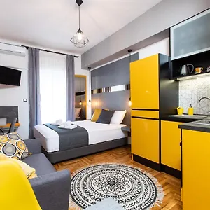 Downtown Luxury Boutique : The Yellow Διαμέρισμα